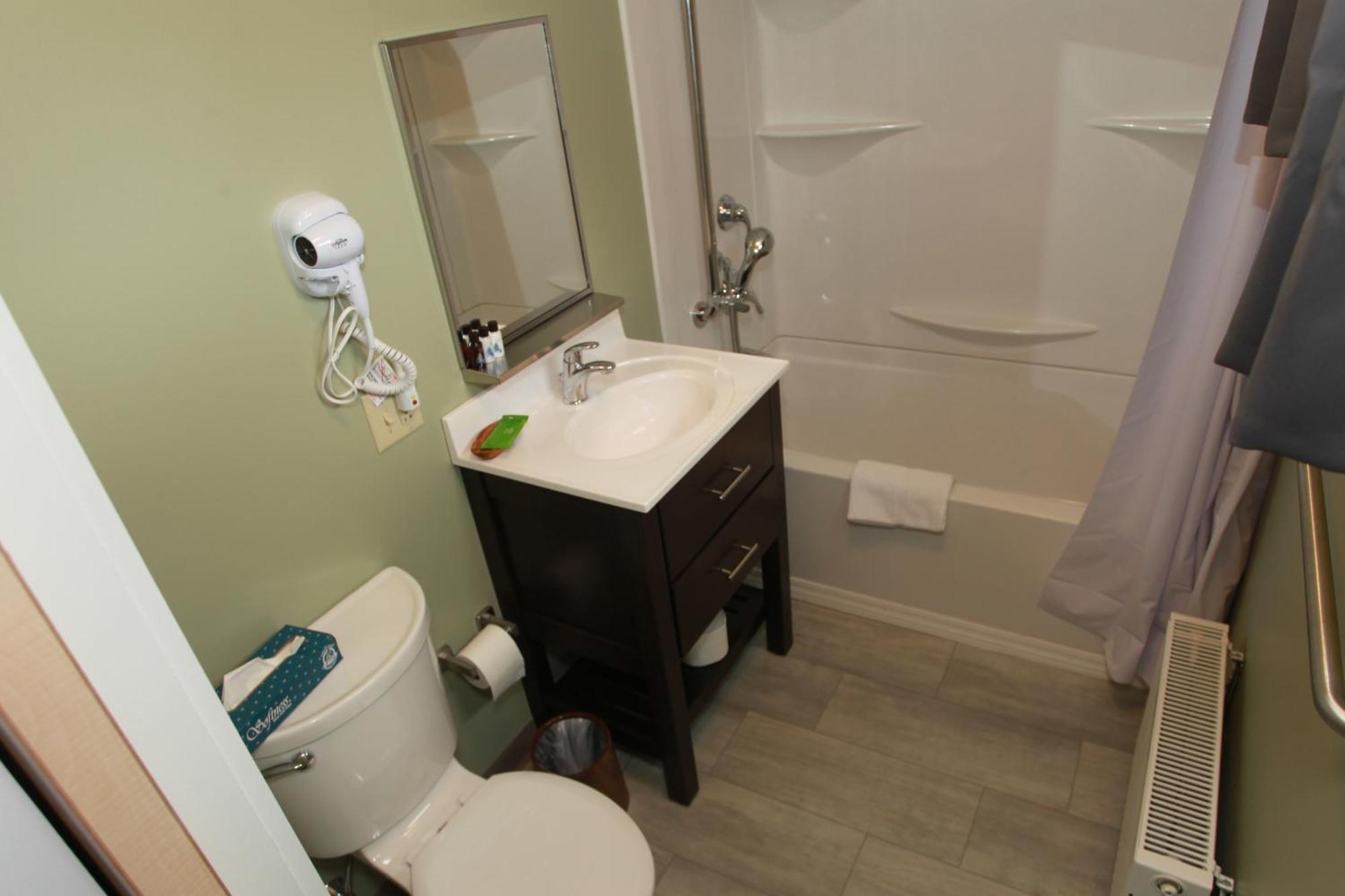 Wolastoq Inn And Suites Houlton 外观 照片